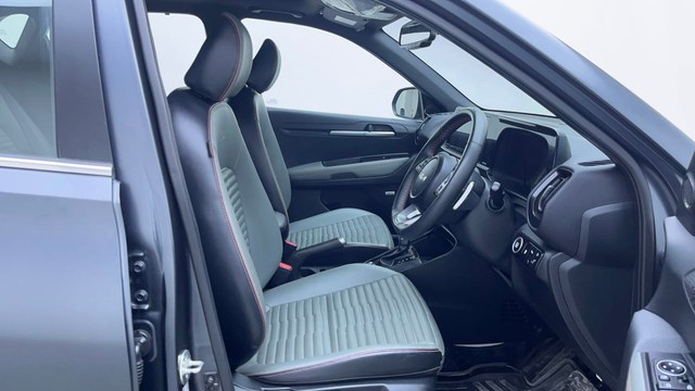 Second-hand 2023 Kia Sonet X-Line Diesel AT for sale in Hyderabad-15