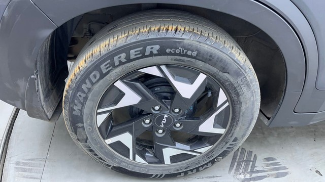 Second-hand 2023 Kia Sonet X-Line Diesel AT for sale in Hyderabad-18