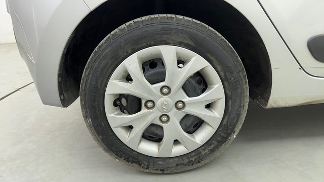 Second-hand 2013 Hyundai Grand i10 1.2 Kappa Sportz BSIV for sale in Pune-18