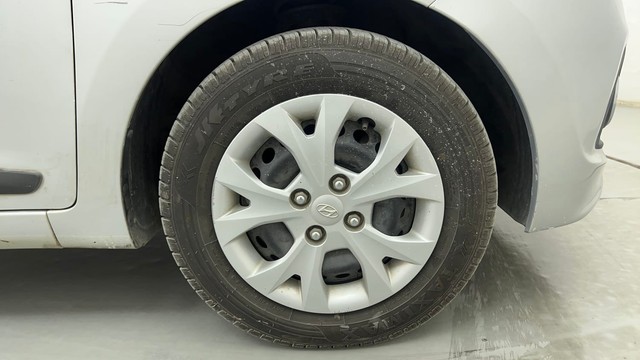 Second-hand 2013 Hyundai Grand i10 1.2 Kappa Sportz BSIV for sale in Pune-17