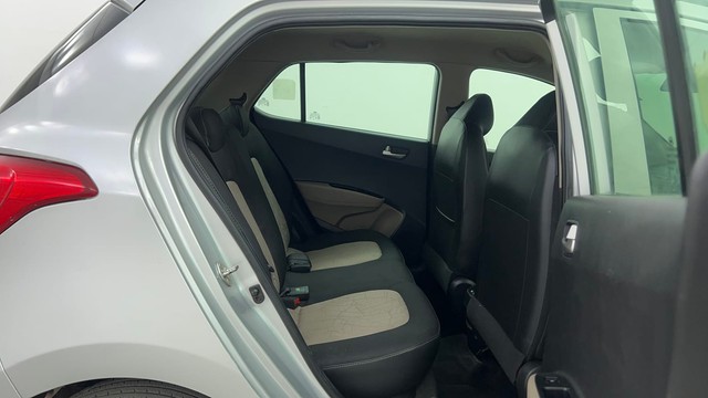 Second-hand 2013 Hyundai Grand i10 1.2 Kappa Sportz BSIV for sale in Pune-28