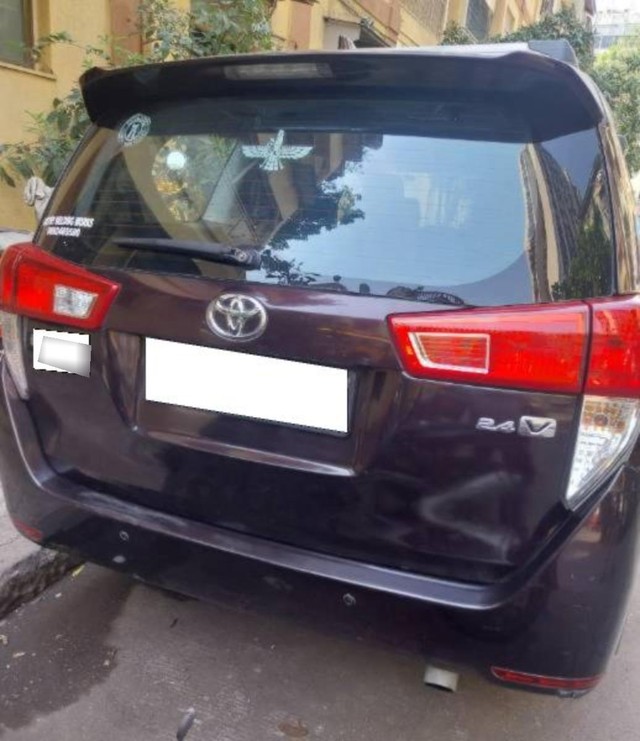 Second-hand 2018 Toyota Innova Crysta 2.4 VX MT BSIV for sale in Mumbai-2