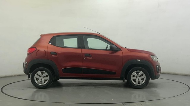Second-hand 2017 Renault KWID RXT for sale in Ahmedabad-2