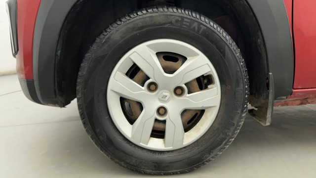 Second-hand 2017 Renault KWID RXT for sale in Ahmedabad-20