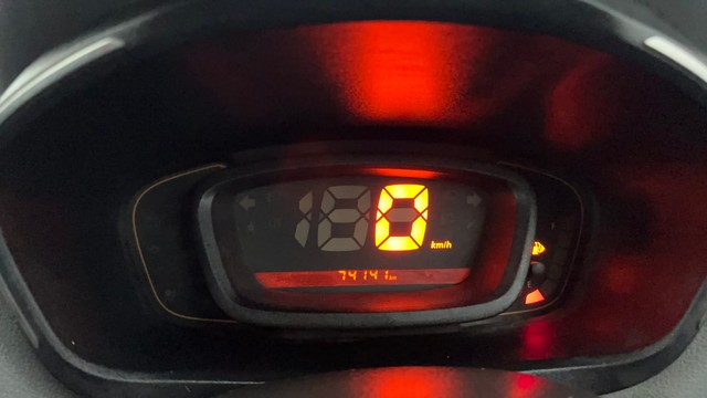 Second-hand 2017 Renault KWID RXT for sale in Ahmedabad-13