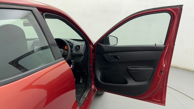 Second-hand 2017 Renault KWID RXT for sale in Ahmedabad-16