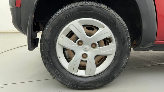 Second-hand 2017 Renault KWID RXT for sale in Ahmedabad-18