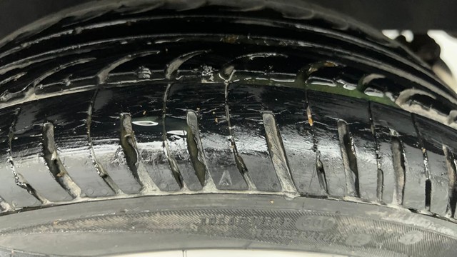 Second-hand 2017 Renault KWID RXT for sale in Ahmedabad-39