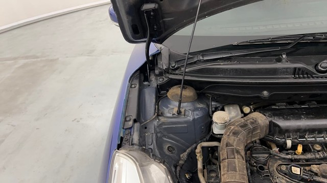 Second-hand 2016 Maruti Suzuki Baleno Zeta Diesel for sale in Lucknow-36