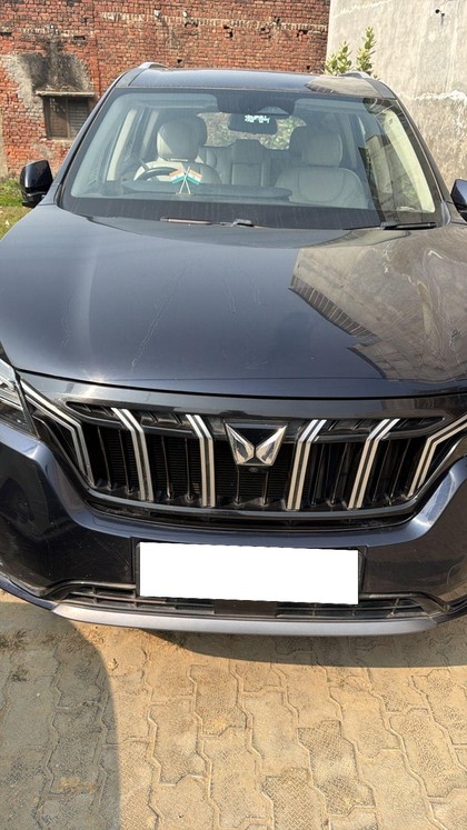 Second-hand 2023 Mahindra XUV700 AX7L 7Str Diesel for sale in Faizabad