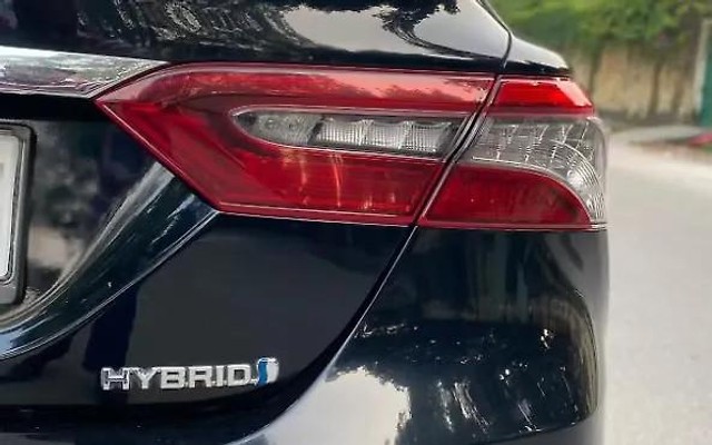 Second-hand 2022 Toyota Camry Hybrid 2.5 for sale in New Delhi-5