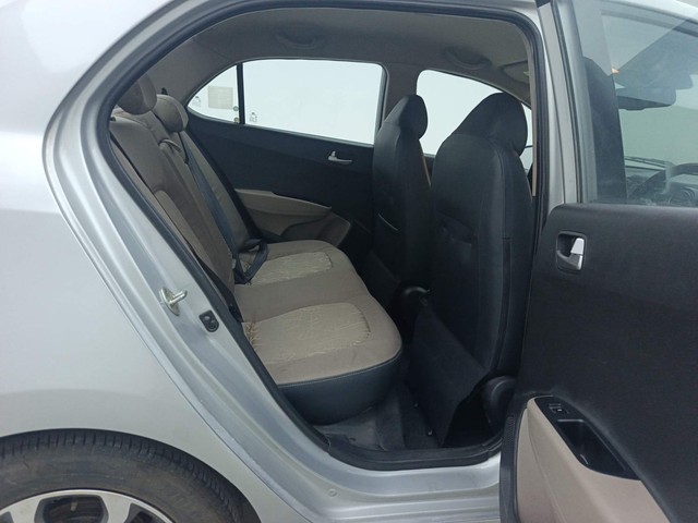 Second-hand 2016 Hyundai Xcent Petrol for sale in Visakhapatnam-34