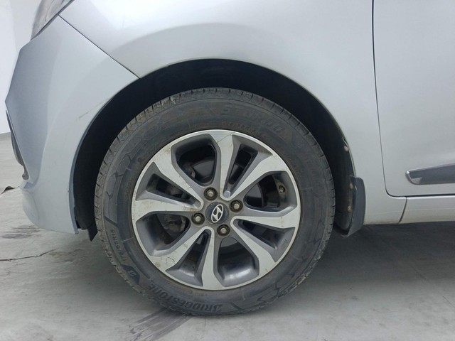 Second-hand 2016 Hyundai Xcent Petrol for sale in Visakhapatnam-20