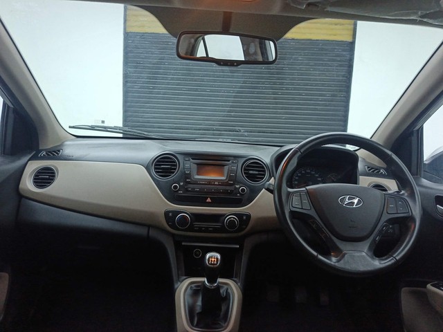 Second-hand 2016 Hyundai Xcent Petrol for sale in Visakhapatnam-11