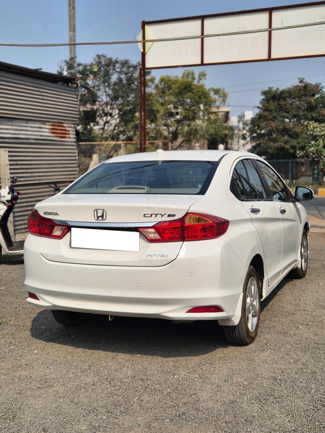 Second-hand 2015 Honda City i VTEC CVT VX for sale in Vadodara-1