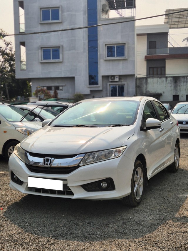 Second-hand 2015 Honda City i VTEC CVT VX for sale in Vadodara-4