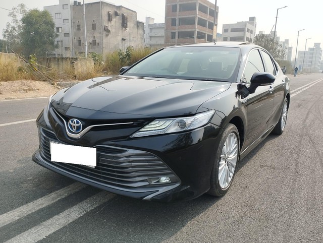 Second-hand 2021 Toyota Camry Hybrid 2.5 for sale in New Delhi-4