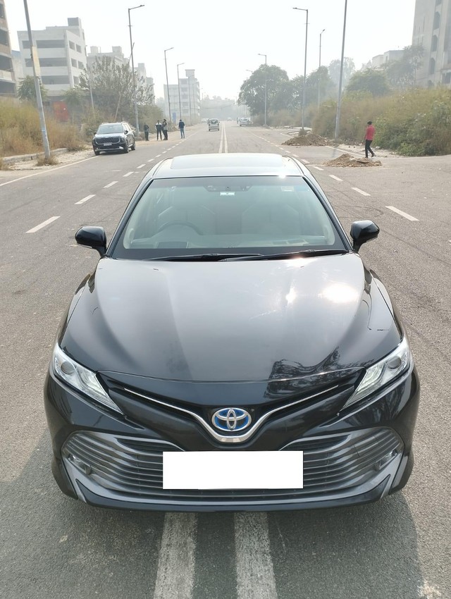 Second-hand 2021 Toyota Camry Hybrid 2.5 for sale in New Delhi-8