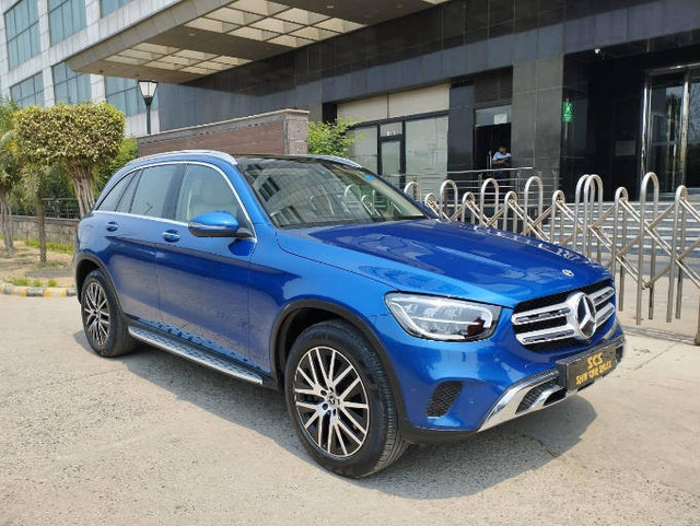 Second-hand 2022 Mercedes-Benz GLC 200 for sale in New Delhi-5