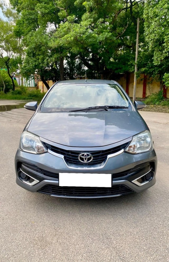 Second-hand 2016 Toyota Etios V for sale in New Delhi-0