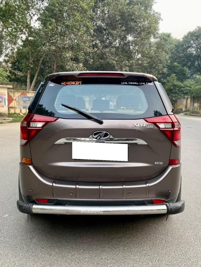 Second-hand 2020 Mahindra XUV500 W11 FWD Diesel for sale in New Delhi-2