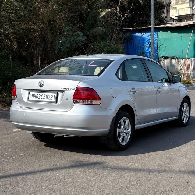 Second-hand 2013 Volkswagen Vento Diesel Highline for sale in Pune-8