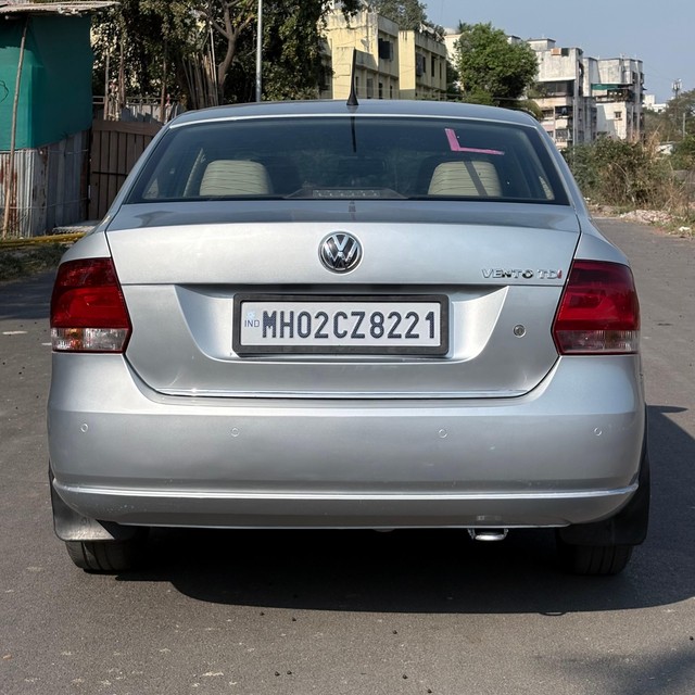 Second-hand 2013 Volkswagen Vento Diesel Highline for sale in Pune-2