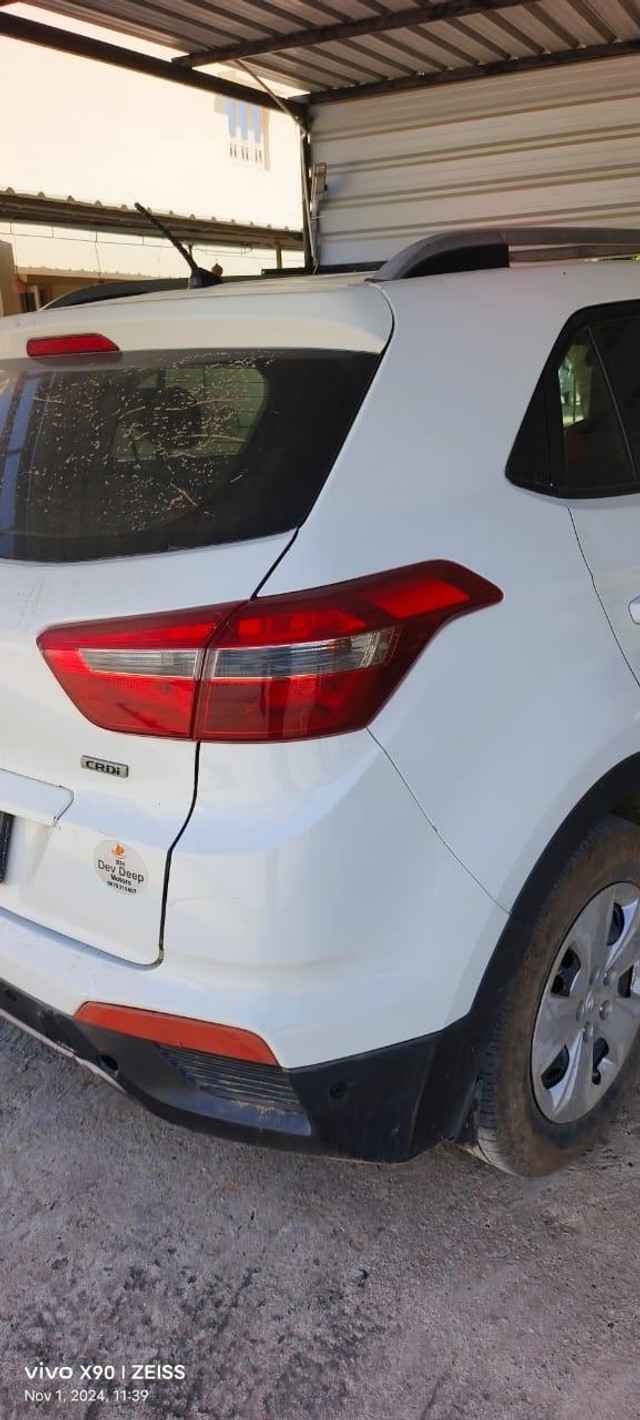 Second-hand 2017 Hyundai Creta 1.4 CRDi Base for sale in Rajkot-4