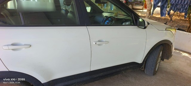 Second-hand 2017 Hyundai Creta 1.4 CRDi Base for sale in Rajkot-2