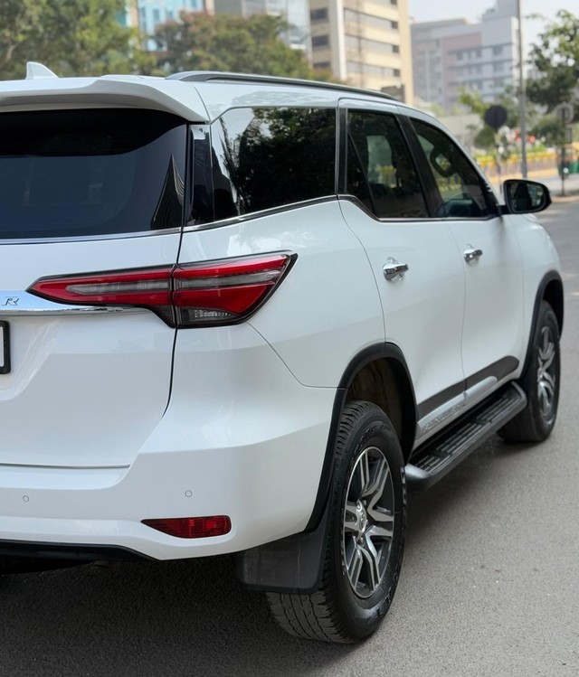 Second-hand 2023 Toyota Fortuner 4X2 Diesel AT for sale in Rajkot-1