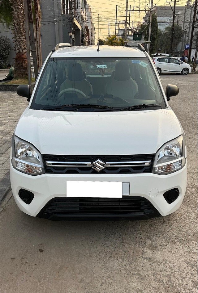 Second-hand 2022 Maruti Wagon R CNG LXI for sale in Indore-5
