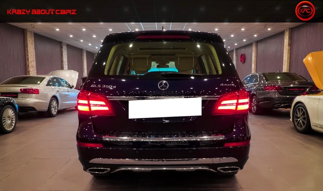 Second-hand 2019 Mercedes-Benz GLS 350d Grand Edition for sale in New Delhi-12