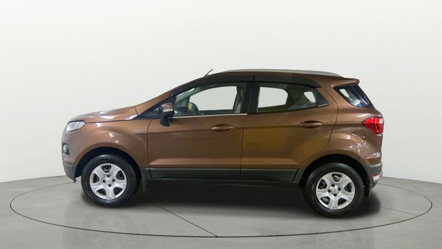 Second-hand 2017 Ford Ecosport 1.5 Diesel Trend BSIV for sale in Surat-5