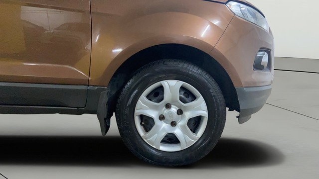 Second-hand 2017 Ford Ecosport 1.5 Diesel Trend BSIV for sale in Surat-23