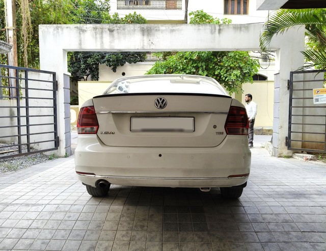 Second-hand 2016 Volkswagen Vento 1.5 TDI Highline AT for sale in Hyderabad-1