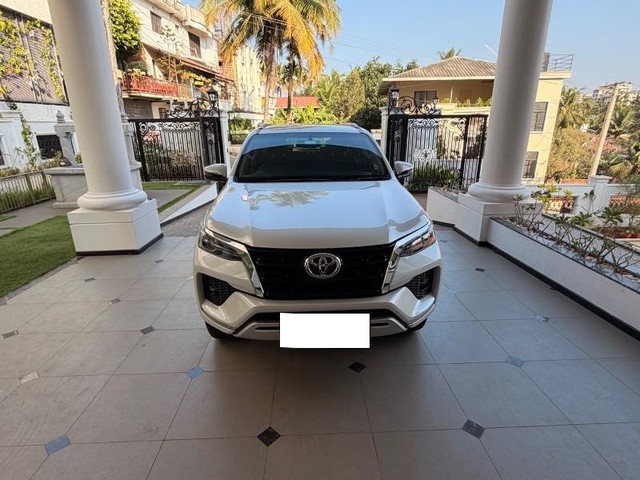 Second-hand 2025 Toyota Fortuner 4X2 Diesel AT for sale in Mangalore-8