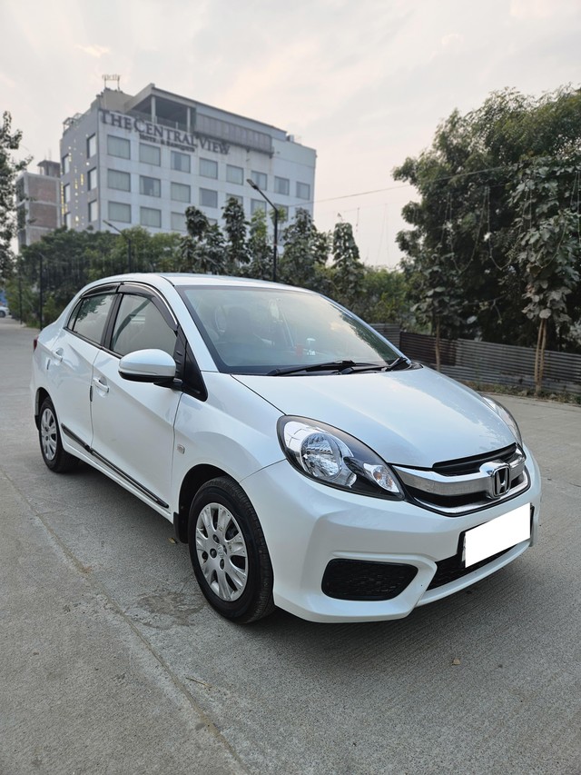 Honda Amaze S i-VTEC Second-hand 2017 Honda Amaze S i-VTEC for sale in Faridabad-0