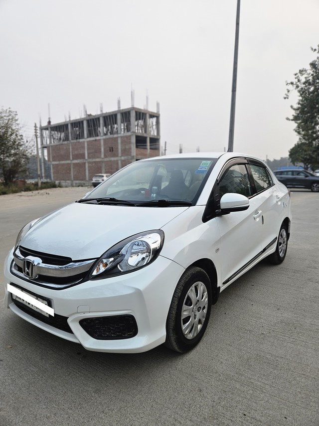 Honda Amaze S i-VTEC Second-hand 2017 Honda Amaze S i-VTEC for sale in Faridabad-4