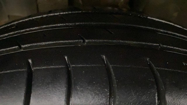 Second-hand 2020 Renault KWID 1.0 RXT AMT Opt for sale in Gulbarga-30