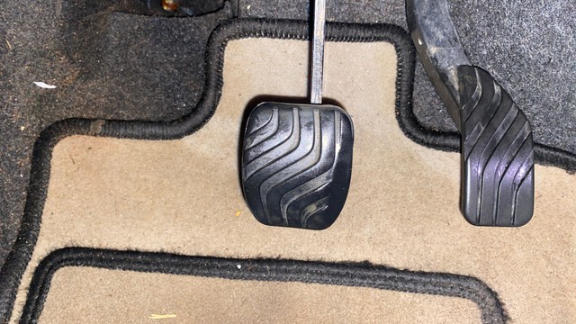 Second-hand 2020 Renault KWID 1.0 RXT AMT Opt for sale in Gulbarga-14