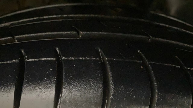 Second-hand 2020 Renault KWID 1.0 RXT AMT Opt for sale in Gulbarga-28