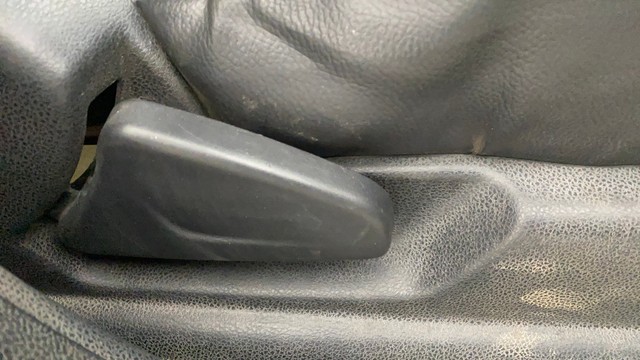 Second-hand 2020 Renault KWID 1.0 RXT AMT Opt for sale in Gulbarga-18