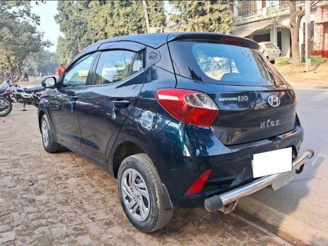 Hyundai Grand i10 Nios Magna Second-hand 2023 Hyundai Grand i10 Nios Magna for sale in Sitapur-9