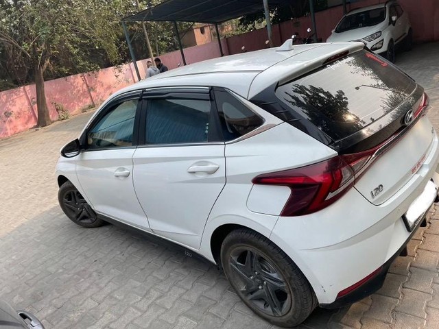 Second-hand 2021 Hyundai i20 Sportz Diesel for sale in Muzaffarnagar-3