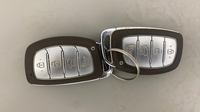 Second-hand 2021 Hyundai Venue SX Opt iMT for sale in Gulbarga-21