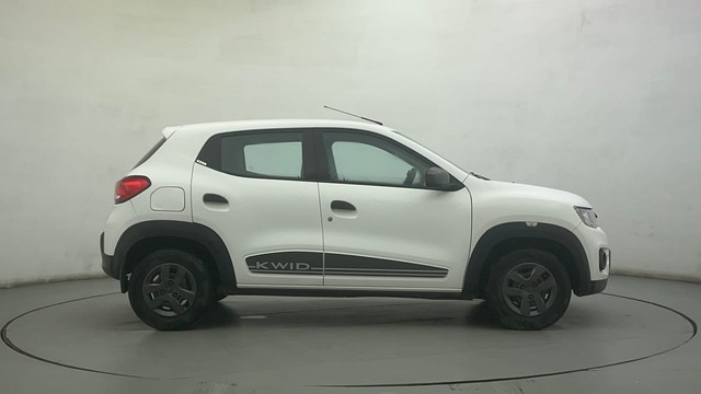 Second-hand 2019 Renault KWID 1.0 RXT Opt for sale in Ahmedabad-2