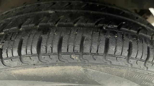 Second-hand 2019 Renault KWID 1.0 RXT Opt for sale in Ahmedabad-37