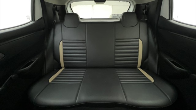 Second-hand 2019 Renault KWID 1.0 RXT Opt for sale in Ahmedabad-30