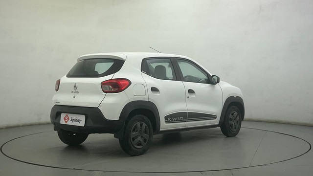 Second-hand 2019 Renault KWID 1.0 RXT Opt for sale in Ahmedabad-3