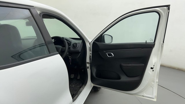 Second-hand 2019 Renault KWID 1.0 RXT Opt for sale in Ahmedabad-16